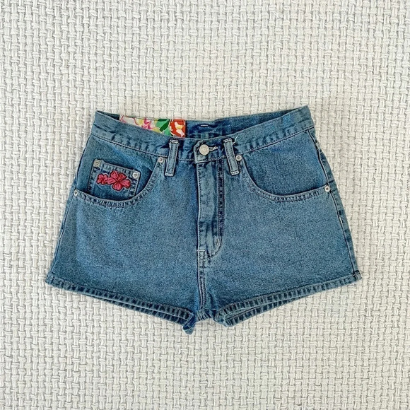 VINTAGE 90’s Pepe Jeans High Waisted Denim Shorts - Picture 7 of 7